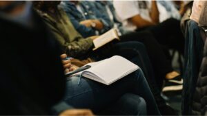 The frontline divide: The hidden cost of a disconnected workforce - Featured image